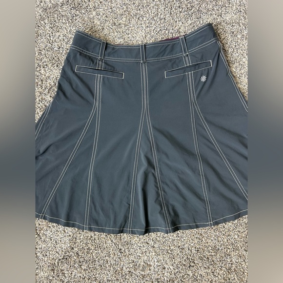 Athleta women’s hybrid skirt with built in shorts size 12 - Picture 2 of 9